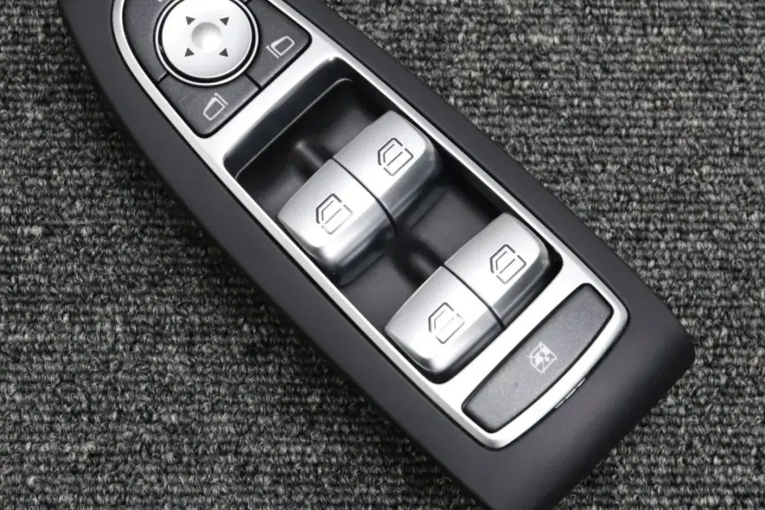 a2229052204 9051   switch
